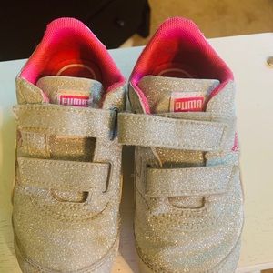 Toddler puma sneakers